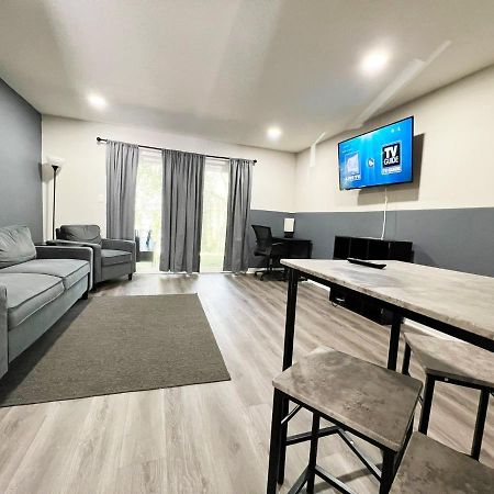 The Lux 28 Tvs Every Room Free Wifi Атланта Екстериор снимка